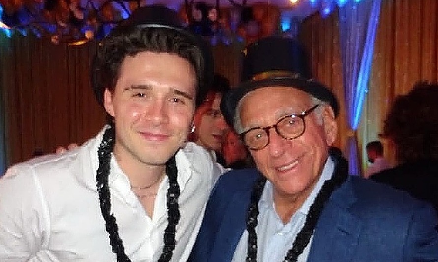 GG88 VIP và câu chuyện gia đình Brooklyn Beckham: Khi showbiz gặp thế giới giải trí trực tuyến - hình ảnh - gg88jd.com GG88 VIP và câu chuyện gia đình Brooklyn Beckham: Khi showbiz gặp thế giới giải trí trực tuyến - hình ảnh - gg88jd.com