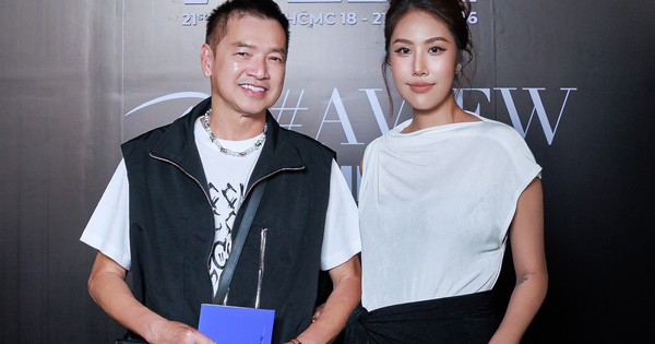 Quang Minh cùng vợ kém tuổi đi sự kiện, tiết lộ cuộc sống hôn nhân: góc nhìn mới cho người chơi Việt - hình ảnh - gg88jd.com Quang Minh cùng vợ kém tuổi đi sự kiện, tiết lộ cuộc sống hôn nhân: góc nhìn mới cho người chơi Việt - hình ảnh - gg88jd.com