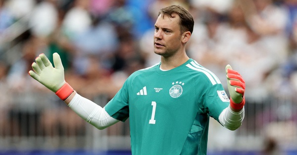 Manuel Neuer vi phạm luật FIFA ngày tái xuất đội tuyển Đức, may mắn thoát án phạt - hình ảnh - gg88jd.com