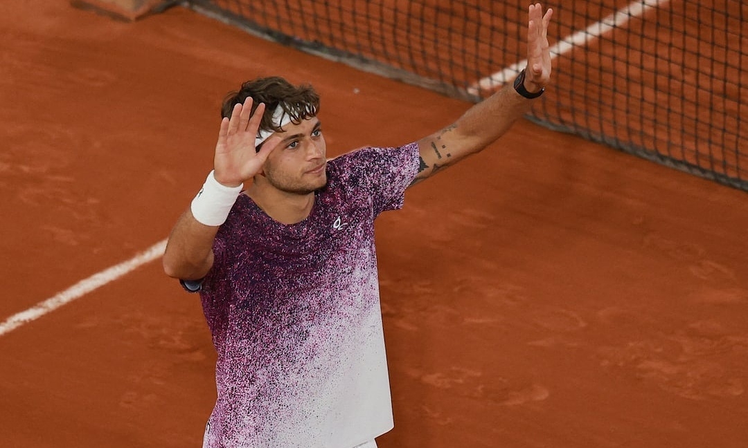 Cobolli nuôi mộng vô địch Roland Garros nhờ phòng tắm của Nadal - hình ảnh - gg88jd.com