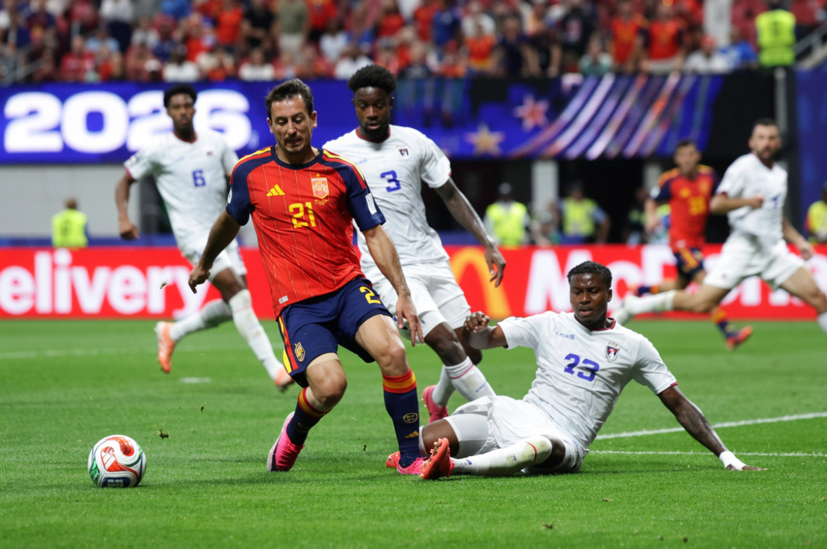 Tiền đạo Tây Ban Nha lập kỷ lục lạ tại World Cup: 30 phút không chạm bóng - hình ảnh - gg88jd.com