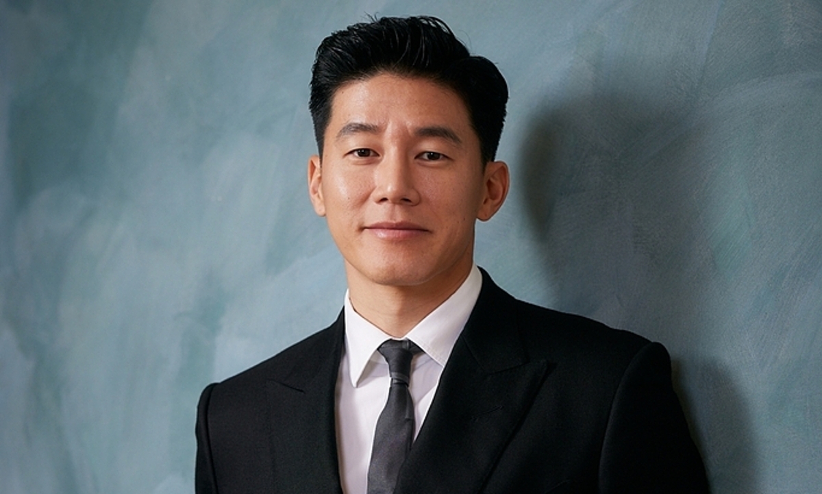 Tài tử Kim Mu Yeol vươn lên từ nghèo khó: góc nhìn mới cho người chơi Việt - hình ảnh - gg88jd.com