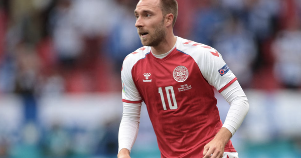 Cực nóng: Eriksen lại đổ gục xuống sân, ám ảnh đột quỵ ở EURO 2020 hiện về - hình ảnh - gg88jd.com