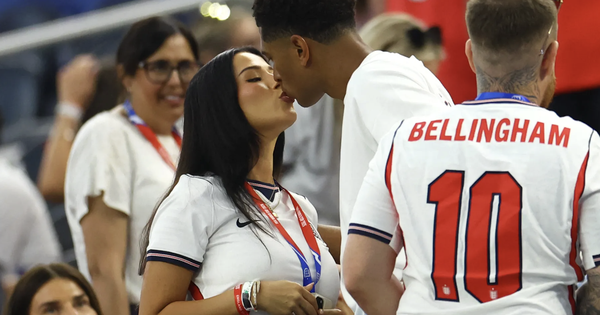 Chuyện ‘yêu’ tại World Cup 2026: Đội tuyển Anh cấm WAGs, còn Messi và Ronaldo thì sao? - hình ảnh - gg88jd.com