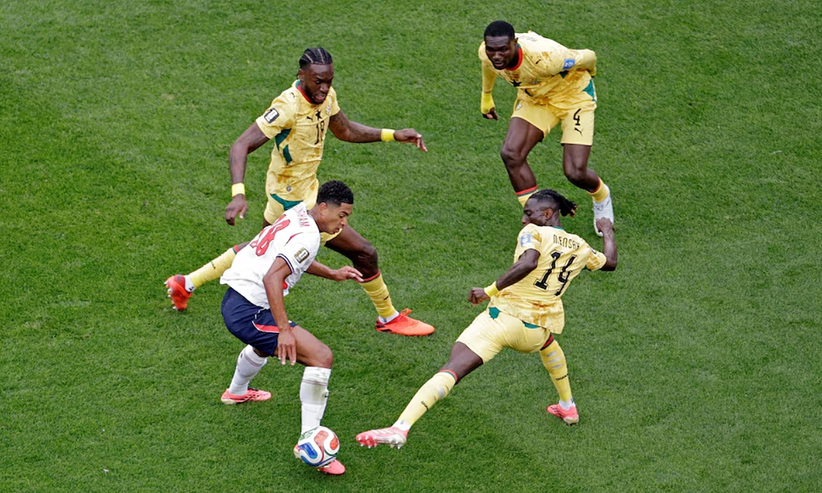 Merson: ‘Anh cần dồn bóng cho Bellingham như cách Argentina làm với Messi’ - hình ảnh - gg88jd.com