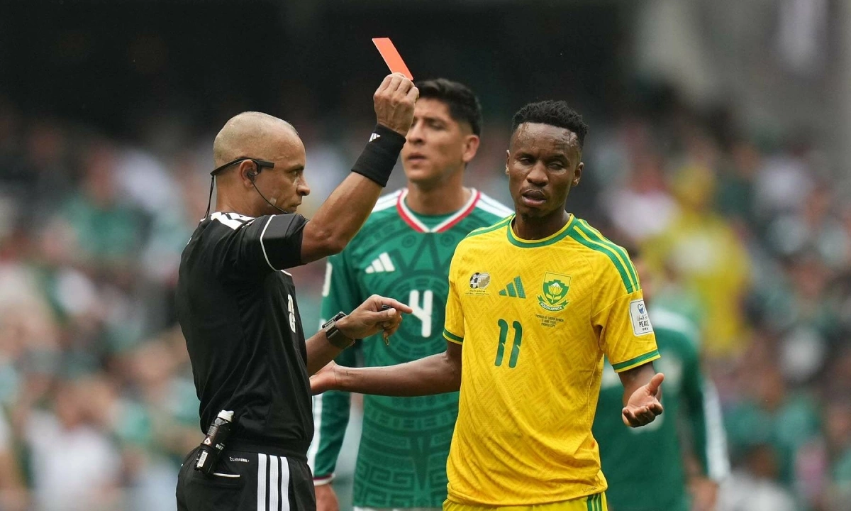 Trọng tài gây tranh cãi tại World Cup 2026: Khi rào cản ngôn ngữ làm thay đổi cục diện trận đấu - hình ảnh - gg88jd.com Trọng tài gây tranh cãi tại World Cup 2026: Khi rào cản ngôn ngữ làm thay đổi cục diện trận đấu - hình ảnh - gg88jd.com