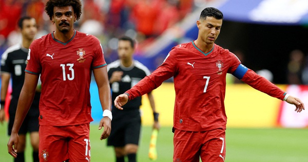 Nạp rút GG88 nhanh chóng sau trận Bồ Đào Nha hòa Congo: Ronaldo mờ nhạt ngày ra quân - hình ảnh - gg88jd.com Nạp rút GG88 nhanh chóng sau trận Bồ Đào Nha hòa Congo: Ronaldo mờ nhạt ngày ra quân - hình ảnh - gg88jd.com