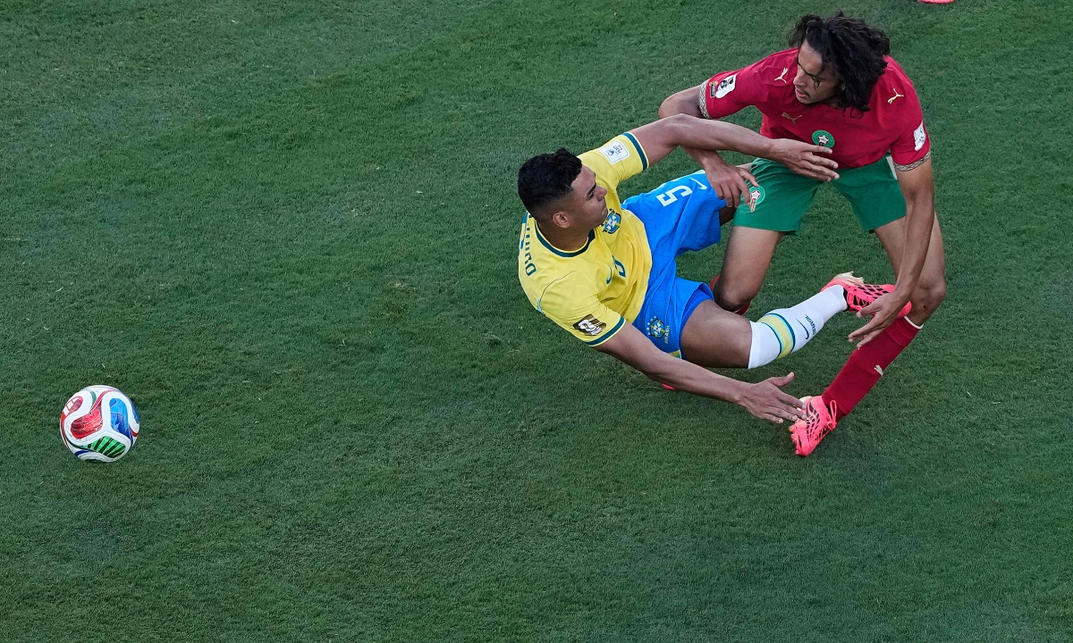 Bouaddi – Tiền vệ 18 tuổi khiến Brazil toát mồ hôi tại World Cup 2026 - hình ảnh - gg88jd.com Bouaddi – Tiền vệ 18 tuổi khiến Brazil toát mồ hôi tại World Cup 2026 - hình ảnh - gg88jd.com