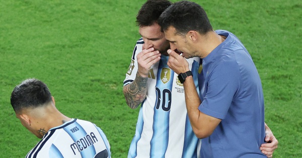 Scaloni đáp trả HLV Ancelotti khi chê Argentina ‘đá chậm’, tiết lộ Messi rất ổn: góc nhìn mới cho người chơi Việt - hình ảnh - gg88jd.com Scaloni đáp trả HLV Ancelotti khi chê Argentina ‘đá chậm’, tiết lộ Messi rất ổn: góc nhìn mới cho người chơi Việt - hình ảnh - gg88jd.com