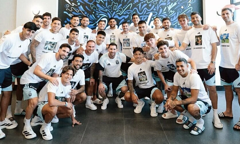 Đồng đội gây bất ngờ trong ngày sinh nhật Messi - hình ảnh - gg88jd.com Đồng đội gây bất ngờ trong ngày sinh nhật Messi - hình ảnh - gg88jd.com