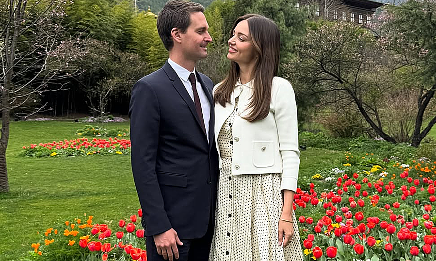 Vợ chồng Miranda Kerr và hành động nhân đạo xóa nợ y tế 550 triệu USD - hình ảnh - gg88jd.com Vợ chồng Miranda Kerr và hành động nhân đạo xóa nợ y tế 550 triệu USD - hình ảnh - gg88jd.com