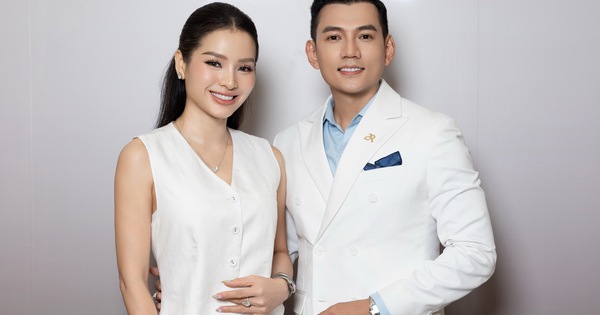 Phương Trinh Jolie rạng rỡ đến ủng hộ chồng kém tuổi lấn sân kinh doanh - hình ảnh - gg88jd.com Phương Trinh Jolie rạng rỡ đến ủng hộ chồng kém tuổi lấn sân kinh doanh - hình ảnh - gg88jd.com