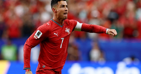 Nhà cái không chặn cập nhật: Ronaldo lập cú đúp, Bồ Đào Nha đại thắng Uzbekistan 5-0 - hình ảnh - gg88jd.com