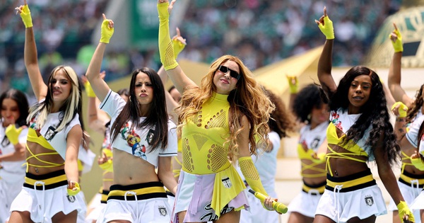 Shakira nhảy múa ăn mừng khi Colombia có vé đi tiếp, vì sao Ronaldo phải lo? - hình ảnh - gg88jd.com