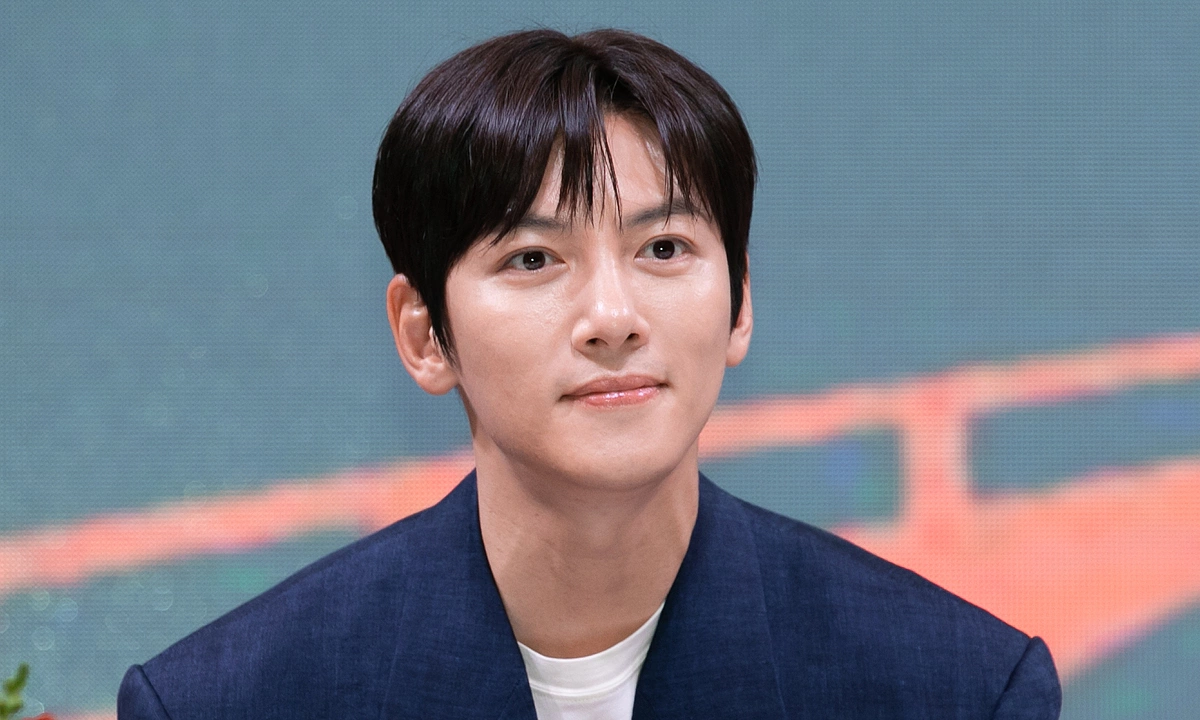Ji Chang Wook: ‘Tôi nhận năng lượng tích cực khi đến Việt Nam’ - hình ảnh - gg88jd.com Ji Chang Wook: ‘Tôi nhận năng lượng tích cực khi đến Việt Nam’ - hình ảnh - gg88jd.com