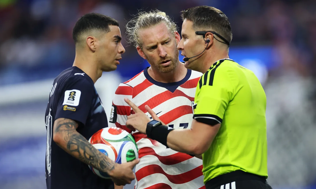 Luật VAR mới giúp thủ quân đội tuyển Mỹ tránh thẻ vàng tại World Cup 2026 - hình ảnh - gg88jd.com