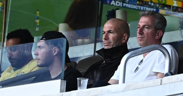 Zidane đến xem con trai đối đầu Messi, thay vì dự khán trận Pháp gặp Senegal: Tình phụ tử!: góc nhìn mới cho người chơi Việt - hình ảnh - gg88jd.com Zidane đến xem con trai đối đầu Messi, thay vì dự khán trận Pháp gặp Senegal: Tình phụ tử!: góc nhìn mới cho người chơi Việt - hình ảnh - gg88jd.com