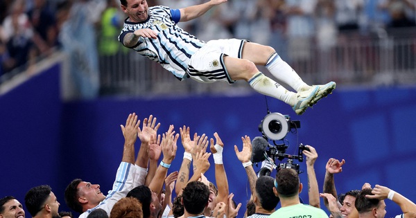 Roy Keane ca ngợi tinh thần ‘chiến đấu đường phố’ của Argentina sau kỳ tích lội ngược dòng không tưởng: góc nhìn mới cho người chơi Việt - hình ảnh - gg88jd.com