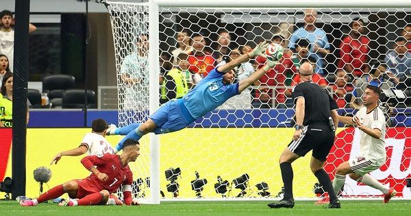 GG88 uy tín đồng hành cùng fan bóng đá săn tin Găng tay vàng World Cup 2026 - hình ảnh - gg88jd.com GG88 uy tín đồng hành cùng fan bóng đá săn tin Găng tay vàng World Cup 2026 - hình ảnh - gg88jd.com